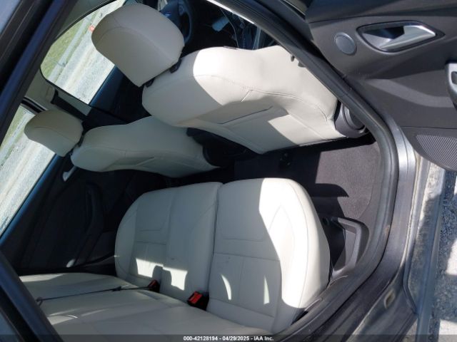 1FADP3J22JL314642 Ford Focus Titanium