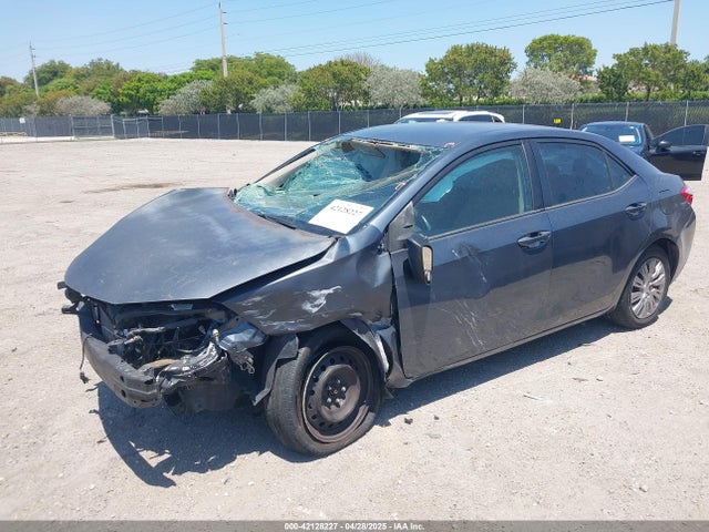 Toyota COROLLA LE 2015 2T1BURHEXFC449900 Image 2
