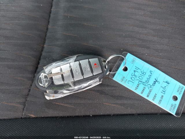 5N1AT2MT1JC769257 Nissan ROGUE SV