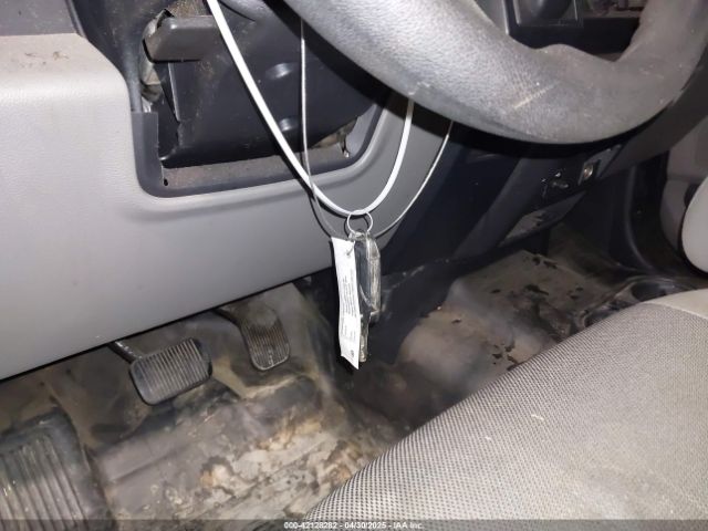 1FTEW1CB6KKF19035 Ford F-150 Xl