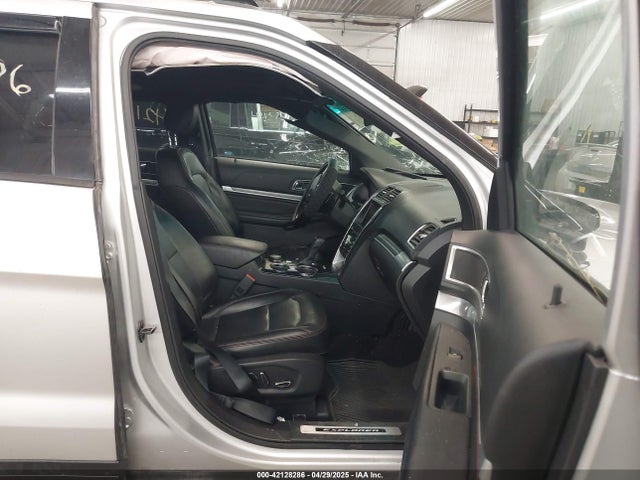 1FM5K8GT8GGC70265 Ford EXPLORER SPORT