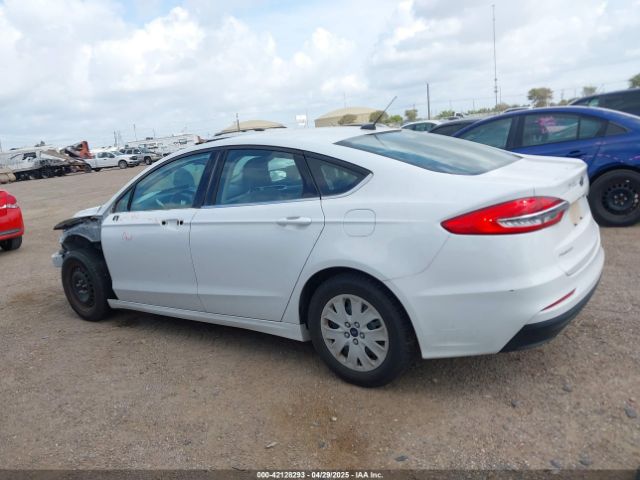 3FA6P0G76KR170915 Ford FUSION S