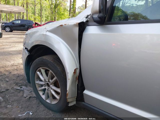 3C4PDDBG3ET128053 Dodge Journey Sxt
