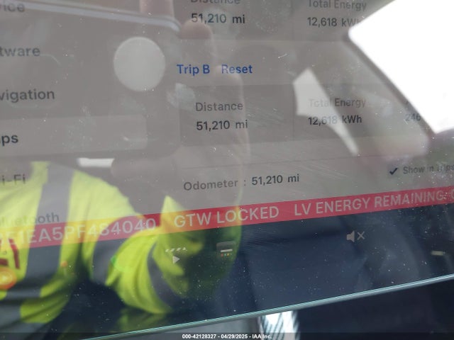 2023 TESLA MODEL 3 5YJ3E1EA5PF484040 Photo 6