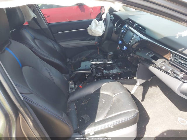 4T1B31HK4KU008573 Toyota Camry Hybrid Le