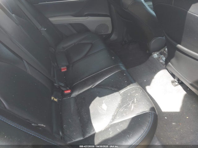 4T1B31HK4KU008573 Toyota Camry Hybrid Le