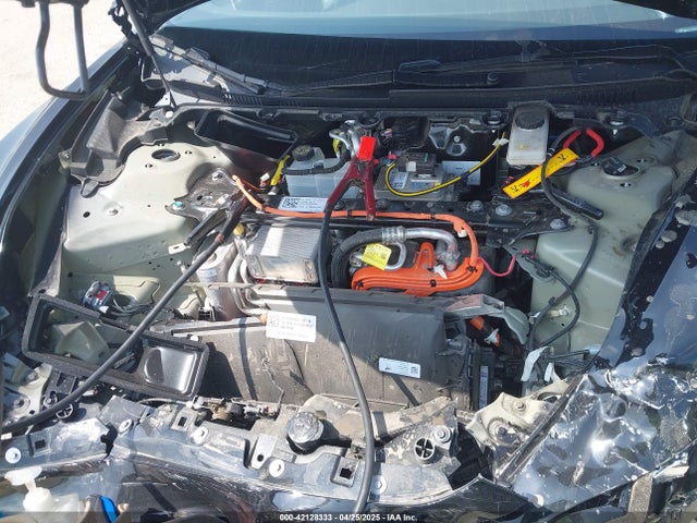2025 TESLA MODEL 3 5YJ3E1EB0SF919659 Photo 9