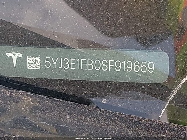 2025 TESLA MODEL 3 5YJ3E1EB0SF919659 Photo 8