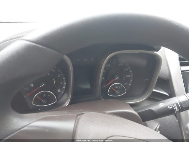 1G11C5SL2FU117055 Chevrolet MALIBU 1LT