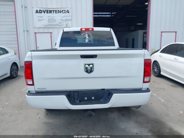 1C6RR6FG8JS166266 RAM 1500 Express  4x2 6'4 Box