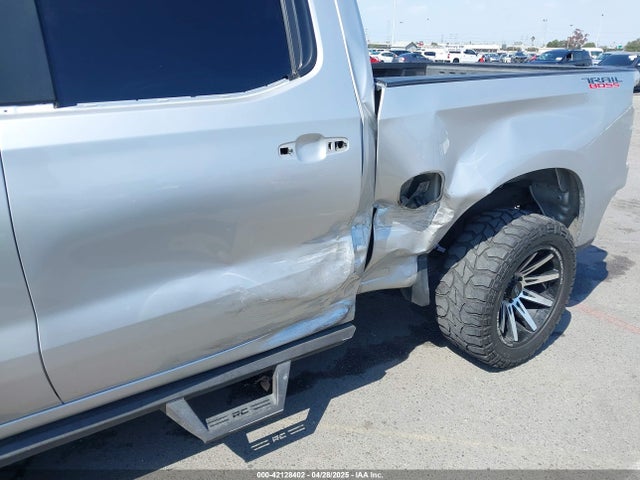 3GCPYFED9KG117659 Chevrolet Silverado 1500 Lt Trail Boss