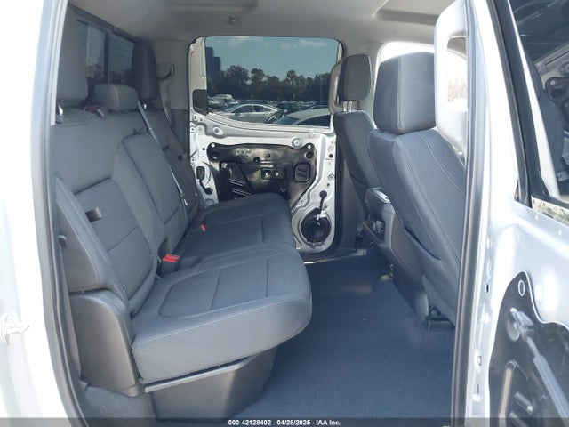 3GCPYFED9KG117659 Chevrolet Silverado 1500 Lt Trail Boss