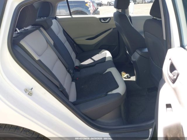 KMHC65LC2HU052356 Hyundai Ioniq Hybrid Blue