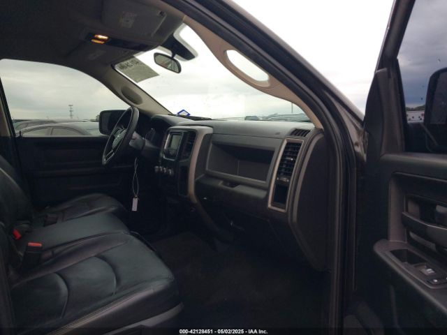 1C6RR6KG2JS165149 RAM 1500 Tradesman  4x2 5'7 Box