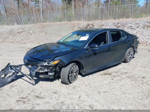 2018 TOYOTA CAMRY 4T1B11HK2JU143880 Photo 1