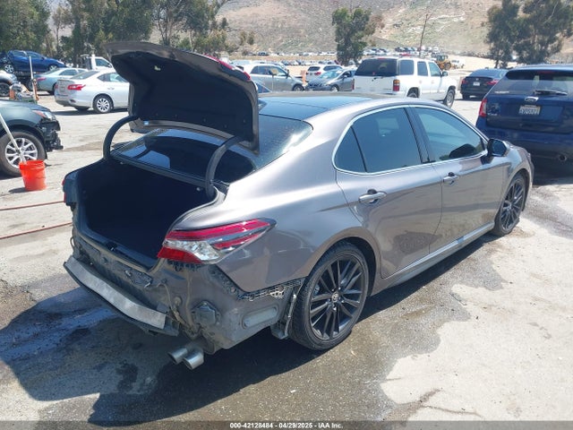 4T1K61AK8MU581576 Toyota CAMRY XSE