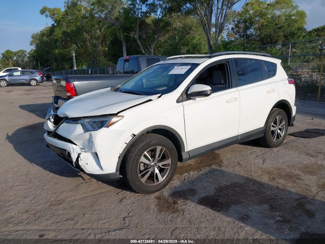 JTMWFREV1JJ200110 Toyota Rav4 Xle