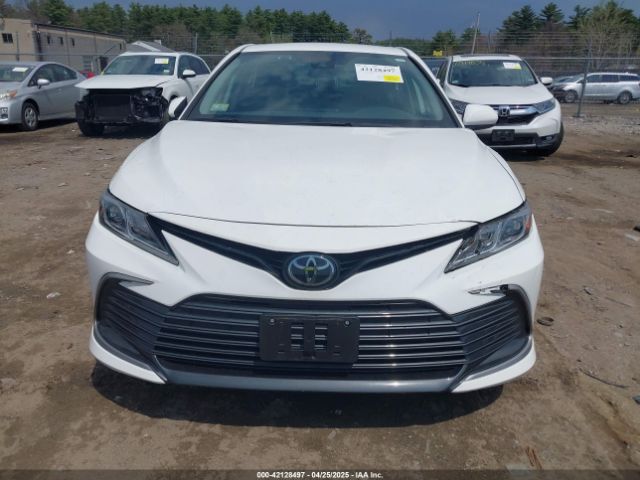 4T1C11BK0NU069930 Toyota Camry Le Awd