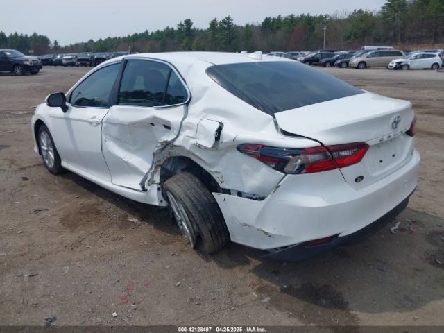 4T1C11BK0NU069930 Toyota Camry Le Awd