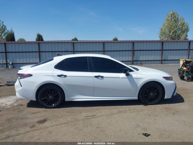4T1G11BK5MU020920 Toyota Camry Se Nightshade Edition Awd