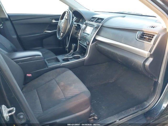 4T1BF1FK2FU907593 Toyota CAMRY SE