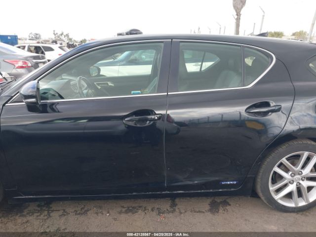 JTHKD5BH7E2176857 Lexus CT 200H