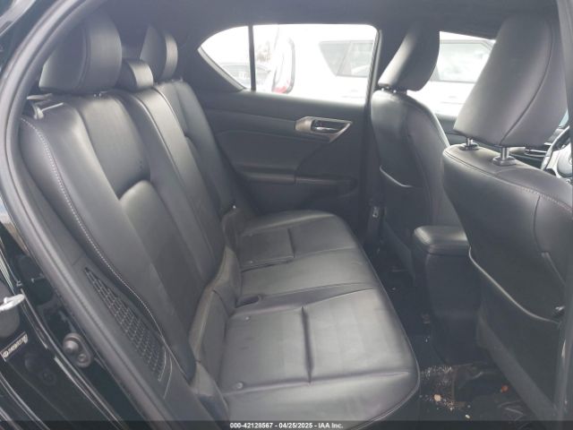 JTHKD5BH7E2176857 Lexus CT 200H