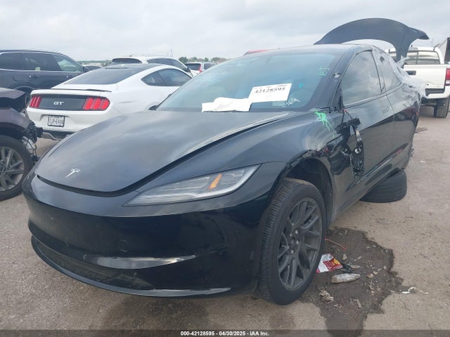 Tesla 2024 2024 5YJ3E1EB2RF792469 Image 2