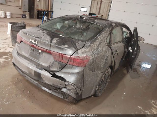 3KPF24AD0PE522335 KIA Forte Lxs