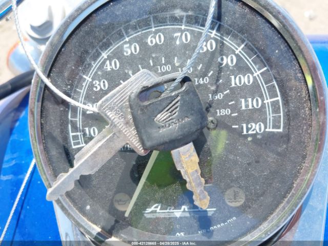 2005 HONDA VT750 JH2RC50075M102592 Photo 10