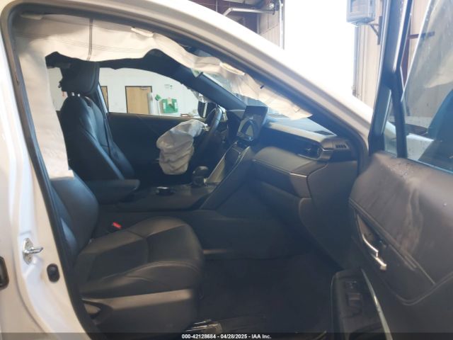 JTEAAAAHXPJ130945 Toyota Venza Xle