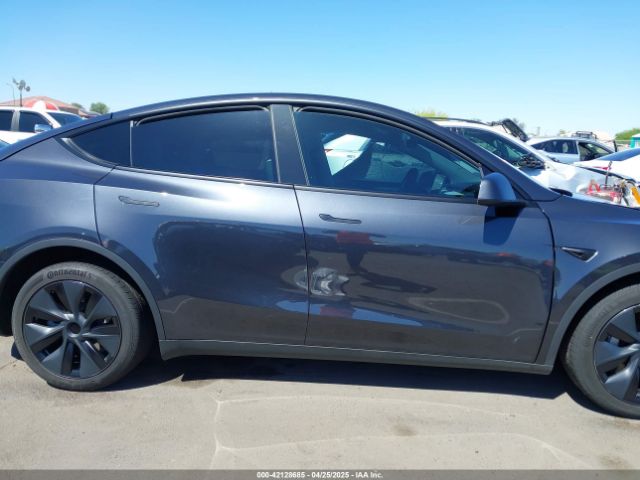 7SAYGDEE0RF128802 Tesla Model Y Long Range Dual Motor All-wheel Drive