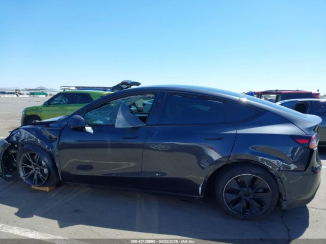 7SAYGDEE0RF128802 Tesla Model Y Long Range Dual Motor All-wheel Drive
