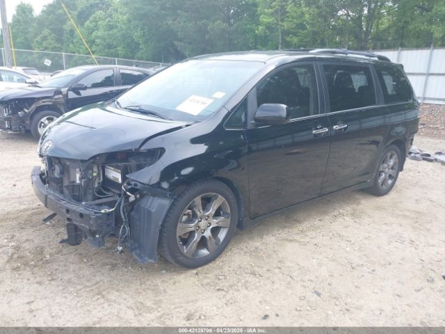 5TDXK3DCXFS663046 Toyota Sienna Se 8 Passenger