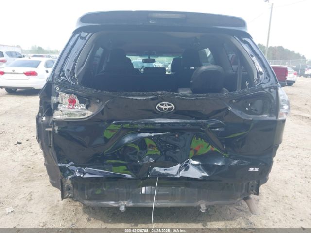 5TDXK3DCXFS663046 Toyota Sienna Se 8 Passenger