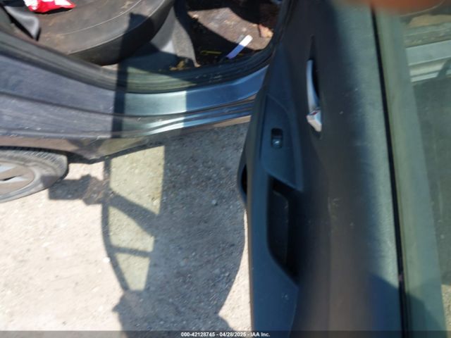 3KPA25AB5KE215783 KIA Rio 5-door S