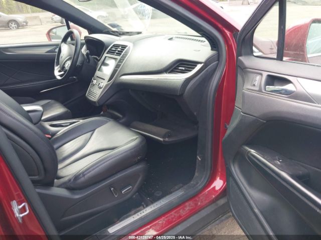 5LMCJ1C93HUL31999 Lincoln Mkc Premiere
