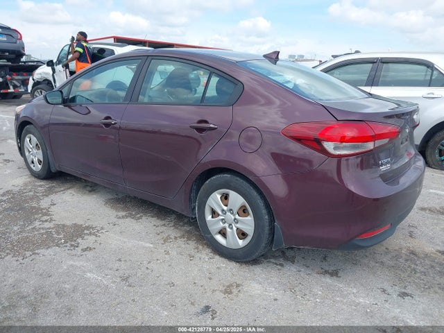 3KPFK4A70JE165286 KIA FORTE LX