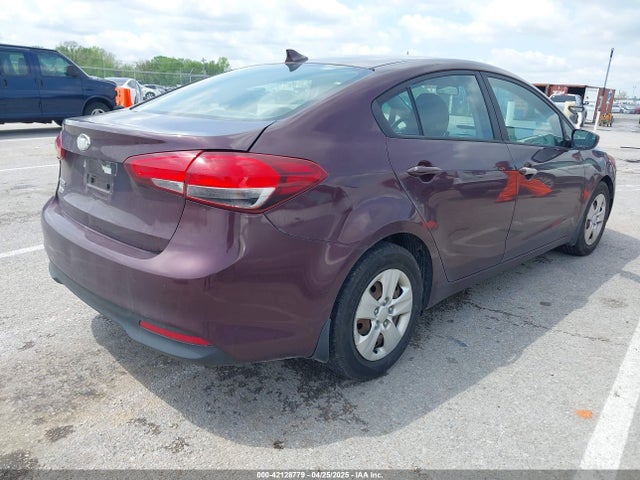 3KPFK4A70JE165286 KIA FORTE LX