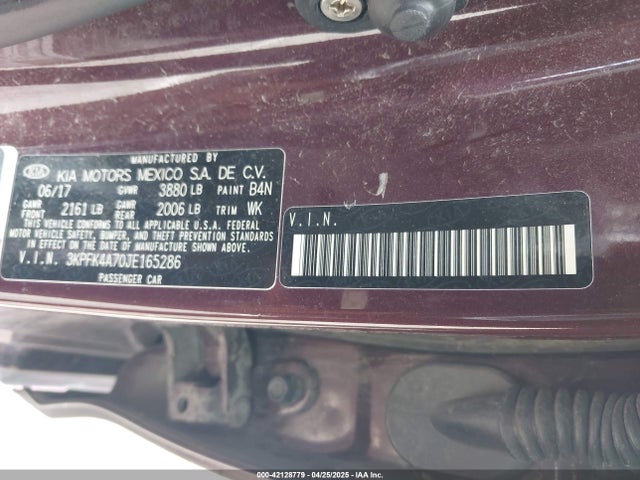 3KPFK4A70JE165286 KIA FORTE LX