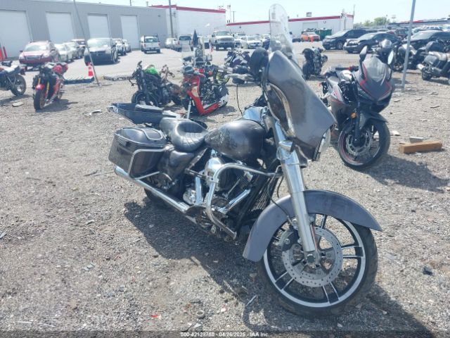 2014 HARLEY-DAVIDSON FLHX 1HD1KBM17EB614518