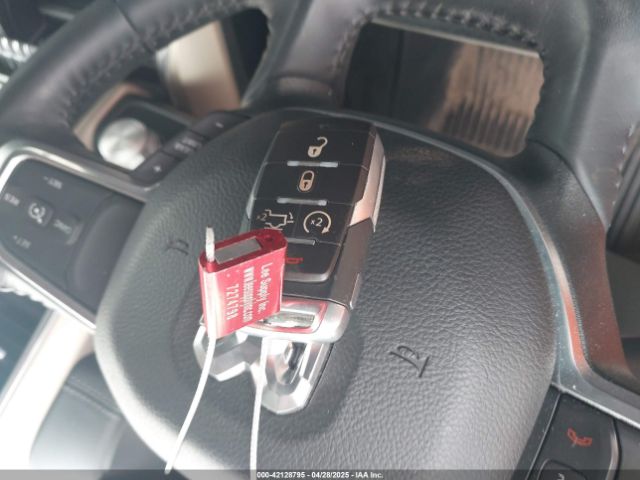 2022 RAM 1500 1C6RRERT7NN432156 Photo 10
