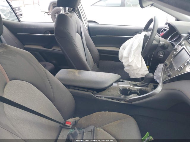 4T1B11HK9JU593252 Toyota CAMRY LE