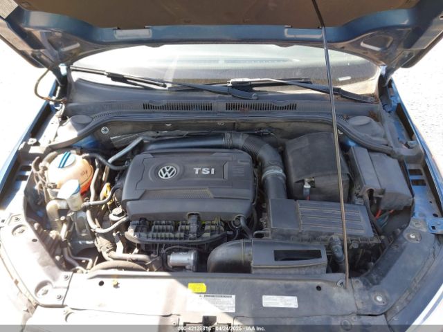 3VWD17AJ1FM270114 Volkswagen Jetta 1.8t Se
