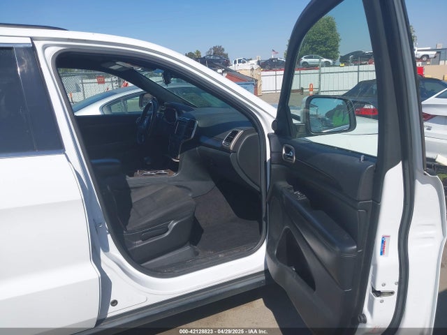 1C4RJFAG9EC334021 Jeep Grand Cherokee Laredo