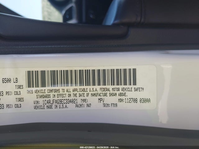 1C4RJFAG9EC334021 Jeep Grand Cherokee Laredo
