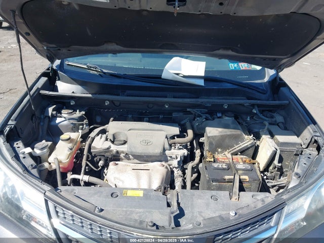 2T3RFREV3FW249086 Toyota Rav4 Xle