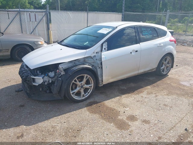 Ford 2015 2015 1FADP3N28FL200338 Image 2