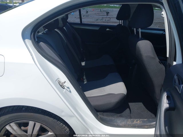 3VW2B7AJ5HM332931 Volkswagen Jetta 1.4t S