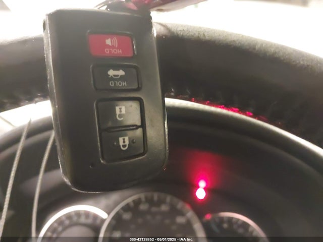 4T1BK1FK8EU024835 Toyota CAMRY SE